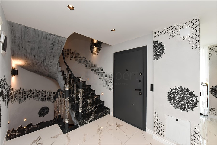 Furnished 3+2 villa in Bektash area