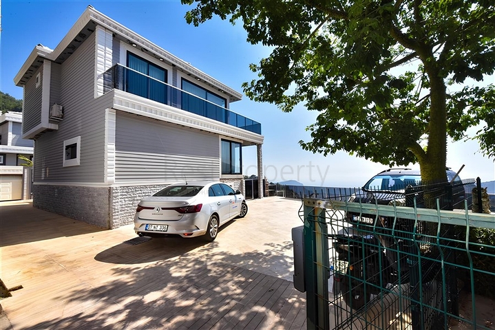 Furnished 3+2 villa in Bektash area