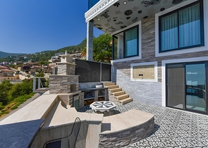 Furnished 3+2 villa in Bektash area