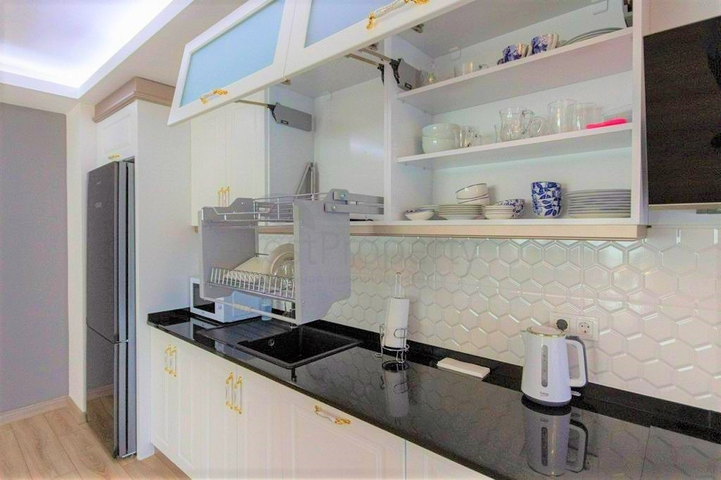 Spacious penthouse in the Mahmutlar area, 400 meters from the sea