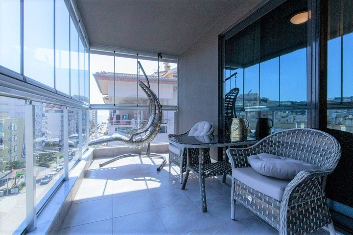 Spacious penthouse in the Mahmutlar area, 400 meters from the sea
