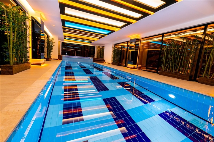 Luxury 4+1 penthouse in the popular area of Mahmutlar