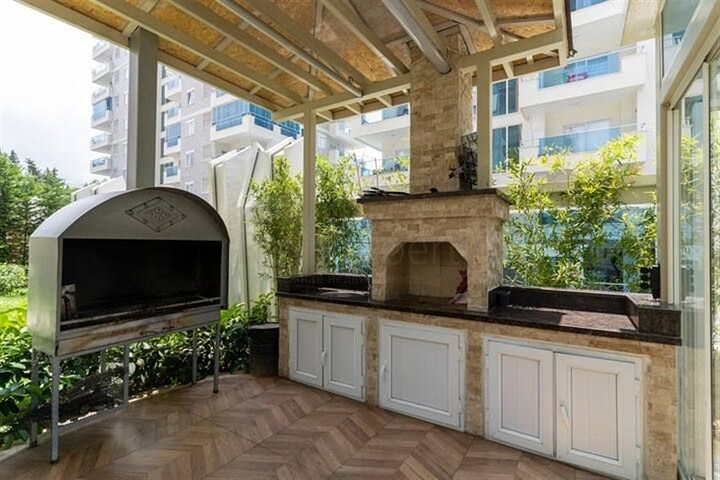 Luxury 4+1 penthouse in the popular area of Mahmutlar