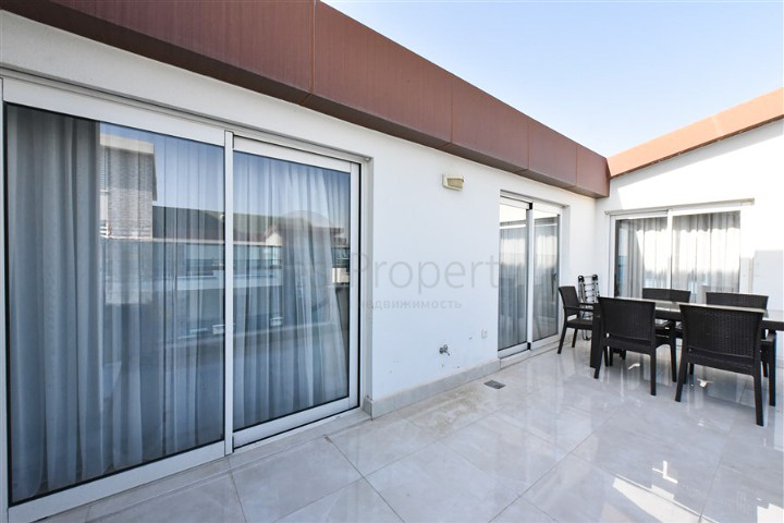 Luxury 4+1 penthouse in the popular area of Mahmutlar