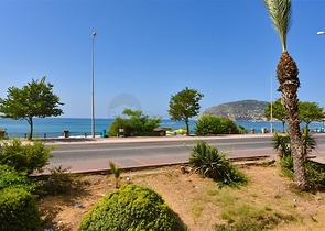 Spacious 3+1 apartment in the center of Alanya