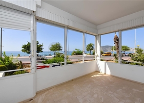 Spacious 3+1 apartment in the center of Alanya