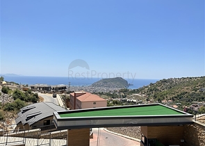 Five-room duplex for citizenship with direct sea and mountain views