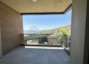 Five-room duplex for citizenship with direct sea and mountain views