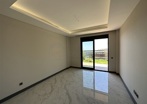 Five-room duplex for citizenship with direct sea and mountain views