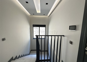 Five-room duplex for citizenship with direct sea and mountain views