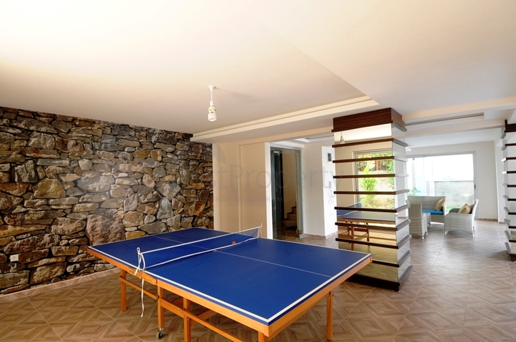 A 2+1 apartment in the Kestel area, just 50 m from the sea