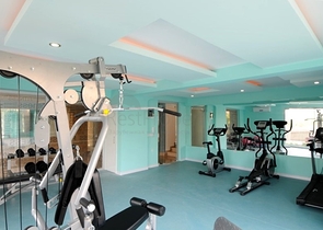 A 2+1 apartment in the Kestel area, just 50 m from the sea