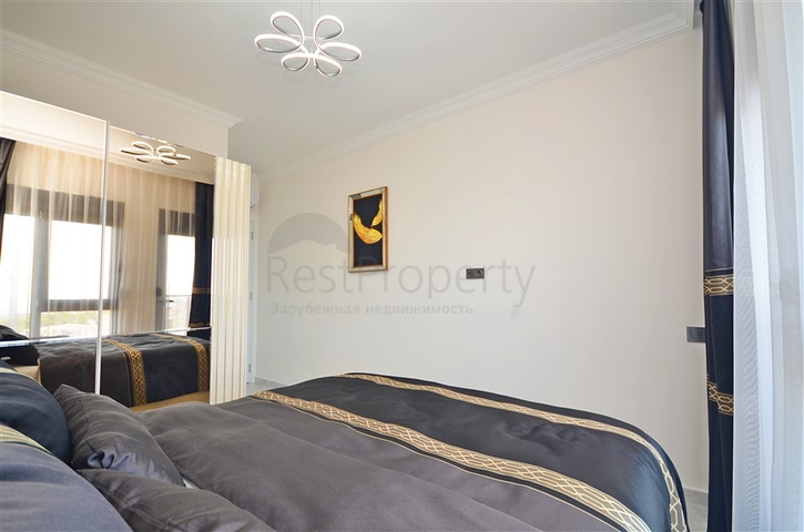 Apartments with sea view in a new complex in Avsallar district