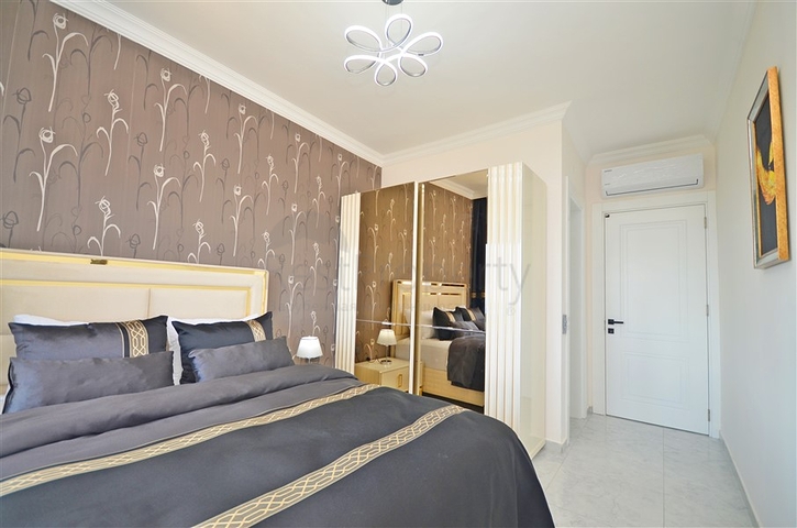 Apartments with sea view in a new complex in Avsallar district