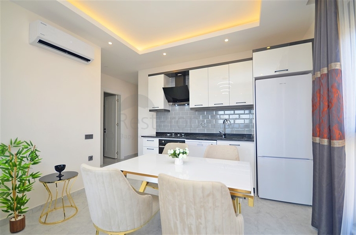 Apartments with sea view in a new complex in Avsallar district