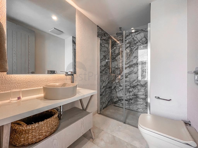 Modern villas with private pools in Yalikavak 