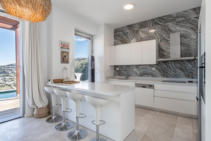 Modern villas with private pools in Yalikavak 