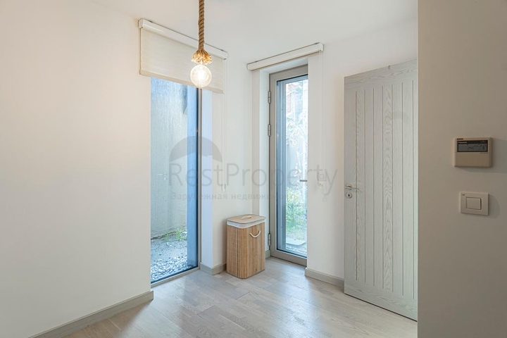 Modern villas with private pools in Yalikavak 