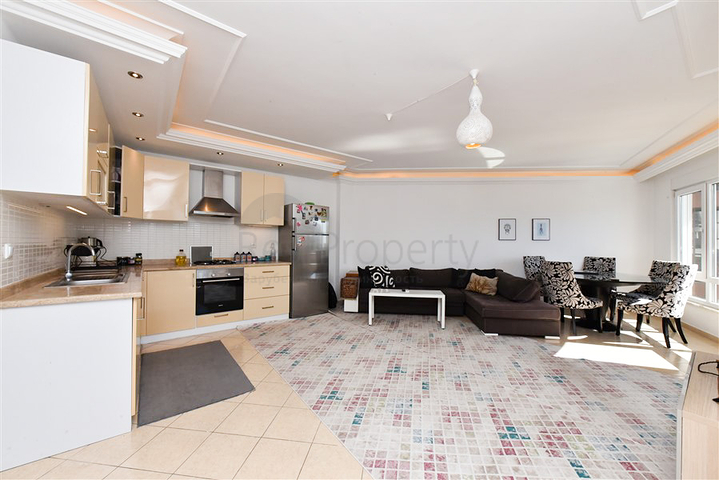 Large 2+1 apartment with stunning views of the city 