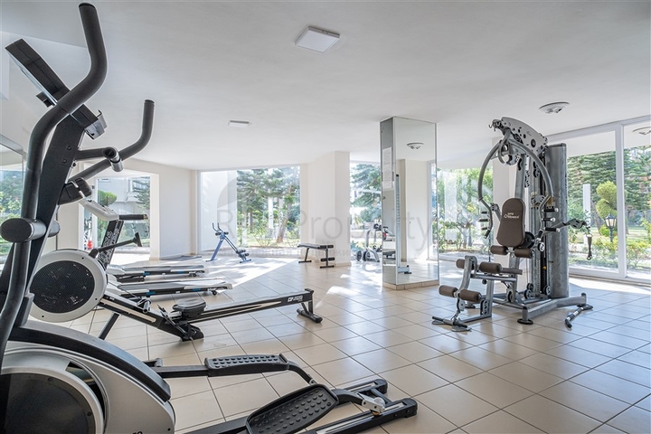 Large 2+1 apartment with stunning views of the city 