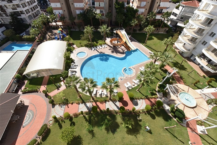 Large 2+1 apartment with stunning views of the city 