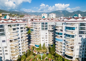 Large 2+1 apartment with stunning views of the city 