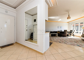 Large 2+1 apartment with stunning views of the city 