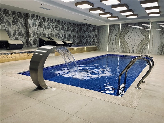 1+1 apartment in an elite residential complex in the Oba area, which is open for residence permits