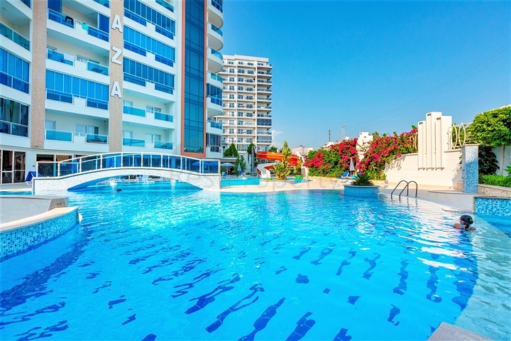 Furnished 4+1 penthouse with sea view in Mahmutlar