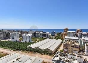 Furnished 4+1 penthouse with sea view in Mahmutlar