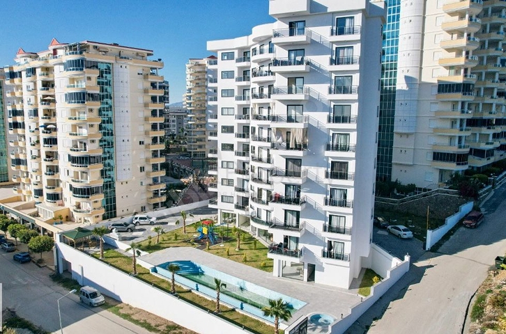 Furnished 1+1 apartment in Mahmutlar