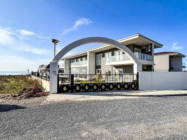 Duplex 3+1 in a low-rise residential complex 150 m from the sea Duplex 3+1 in a low-rise residential complex 150 m from the sea