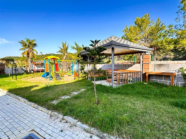 Duplex 3+1 in a low-rise residential complex 150 m from the sea Duplex 3+1 in a low-rise residential complex 150 m from the sea