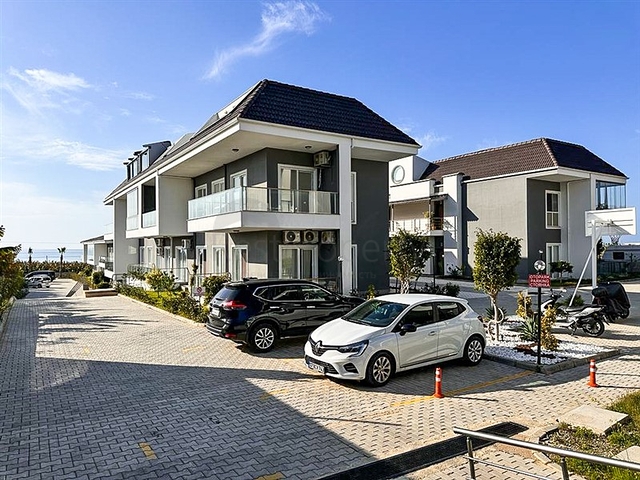 Duplex 3+1 in a low-rise residential complex 150 m from the sea Duplex 3+1 in a low-rise residential complex 150 m from the sea