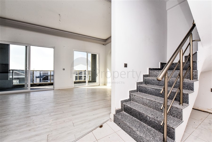 Duplex 3+1 in a low-rise residential complex 150 m from the sea Duplex 3+1 in a low-rise residential complex 150 m from the sea