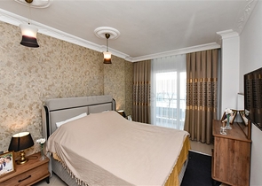 Beautiful apartment in a residence by the sea in the Mahmutlar area.