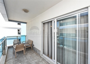 Beautiful apartment in a residence by the sea in the Mahmutlar area.