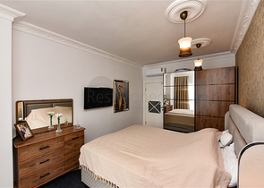 Beautiful apartment in a residence by the sea in the Mahmutlar area.