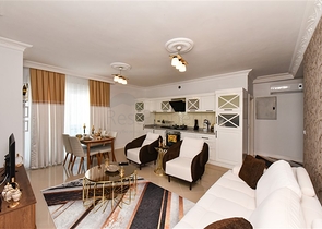 Beautiful apartment in a residence by the sea in the Mahmutlar area.