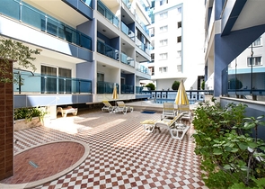 Beautiful apartment in a residence by the sea in the Mahmutlar area.