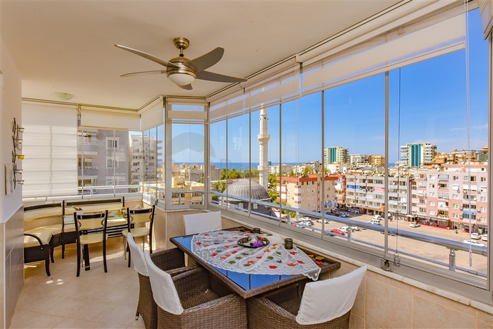 Two-bedroom apartment in the very center of Mahmutlar