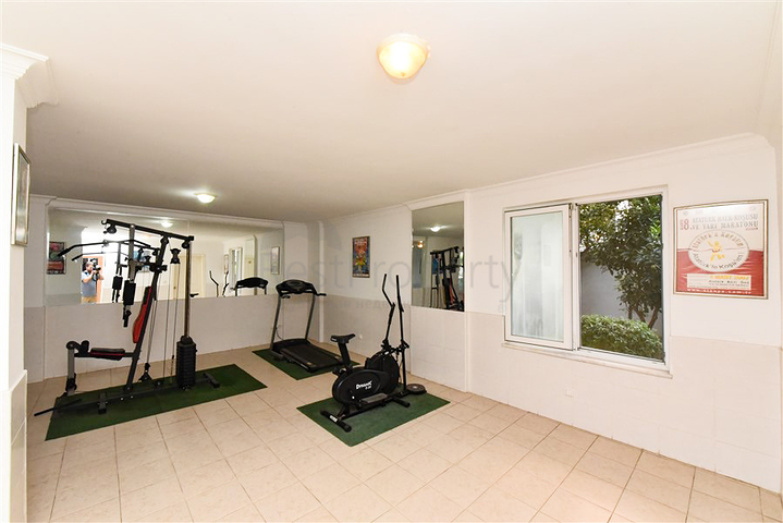 Two-bedroom apartment in the very center of Mahmutlar