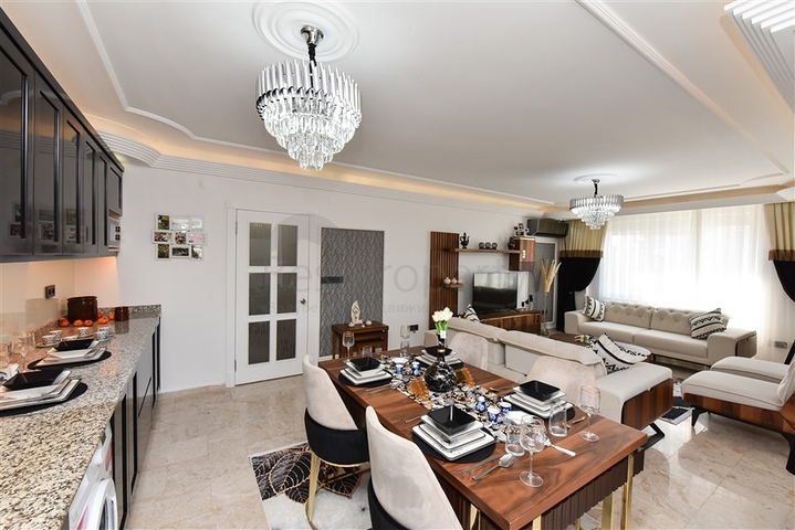 Two-bedroom apartment in the very center of Mahmutlar