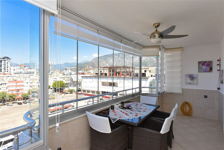 Two-bedroom apartment in the very center of Mahmutlar