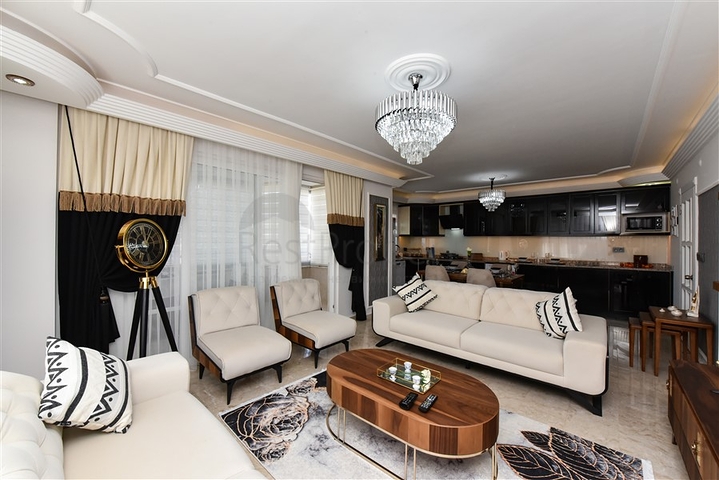 Two-bedroom apartment in the very center of Mahmutlar