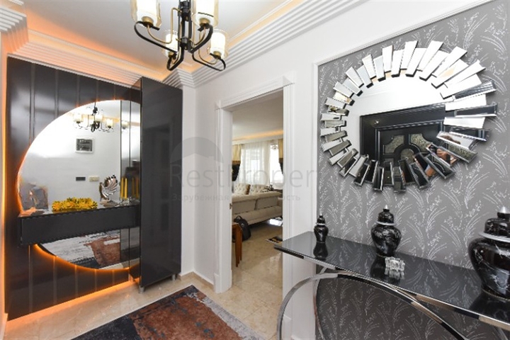 Two-bedroom apartment in the very center of Mahmutlar