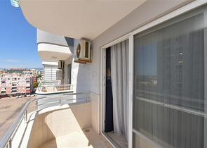 Two-bedroom apartment in the very center of Mahmutlar