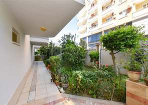 Two-bedroom apartment in the very center of Mahmutlar