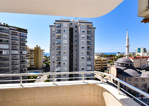 Two-bedroom apartment in the very center of Mahmutlar