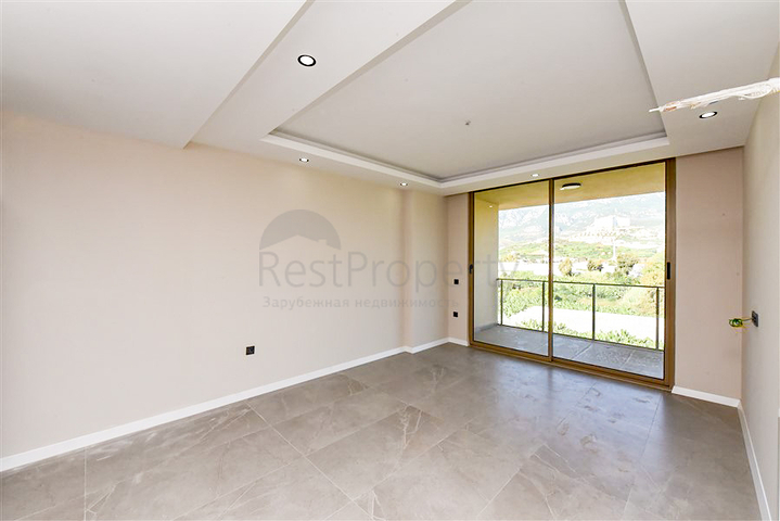 3+1 penthouse with open mountain view in Kargicak area 3+1 penthouse with open mountain view in Kargicak area